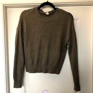 Dark green, short sweater
